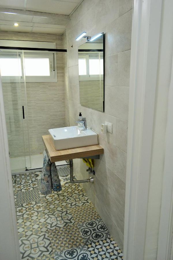 Vialia Apartamentos Suites Málaga Dış mekan fotoğraf