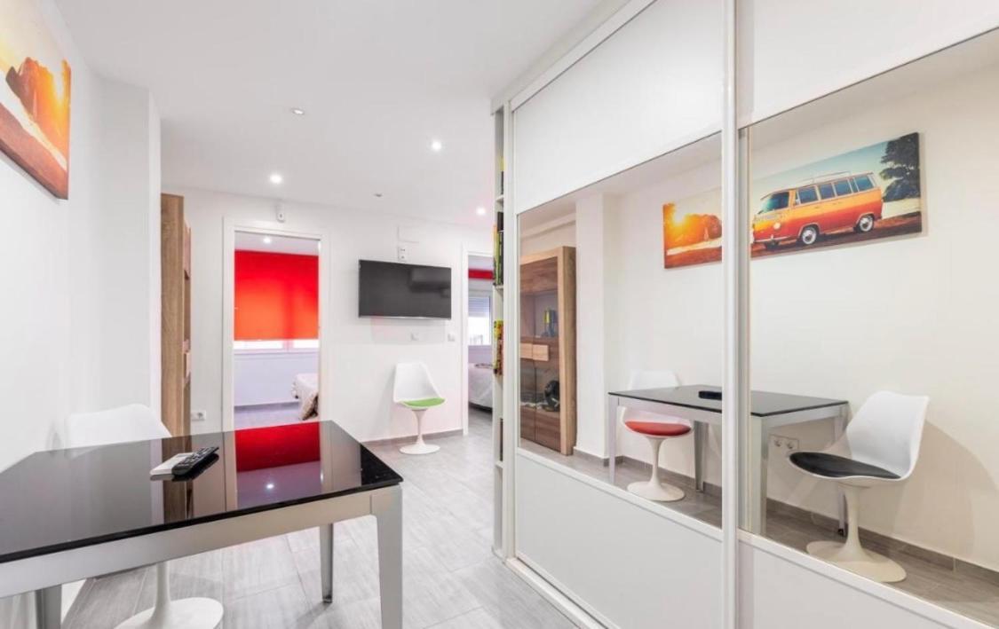 Vialia Apartamentos Suites Málaga Dış mekan fotoğraf