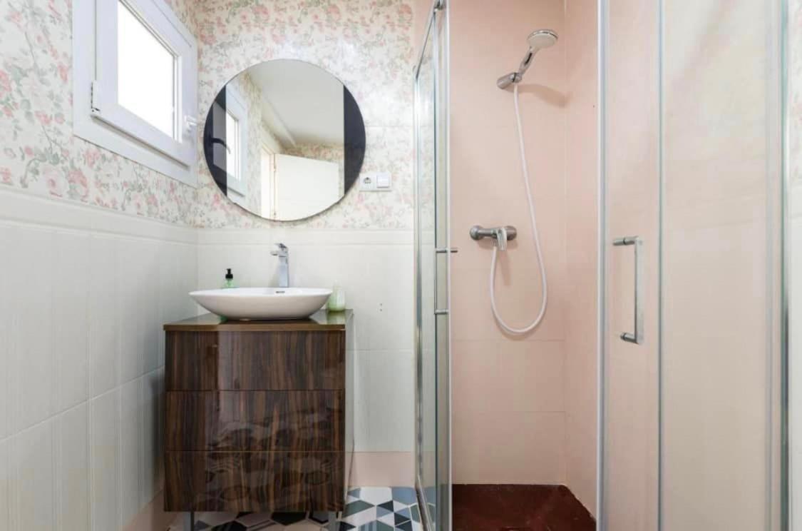Vialia Apartamentos Suites Málaga Dış mekan fotoğraf