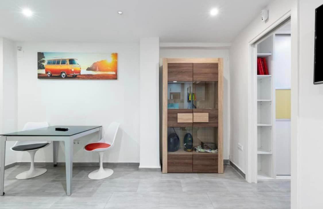 Vialia Apartamentos Suites Málaga Dış mekan fotoğraf