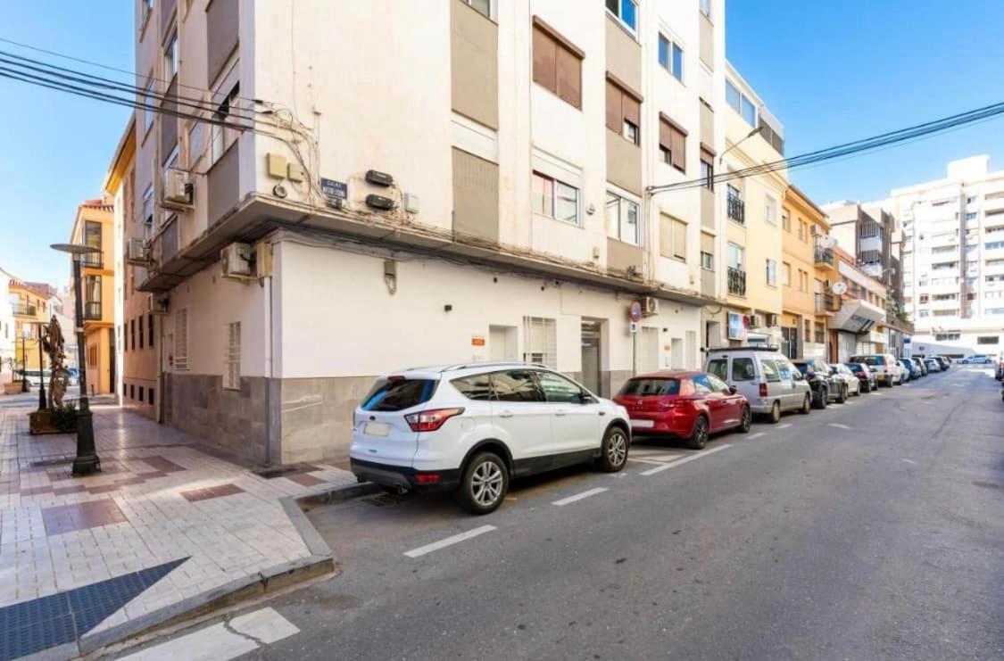 Vialia Apartamentos Suites Málaga Dış mekan fotoğraf