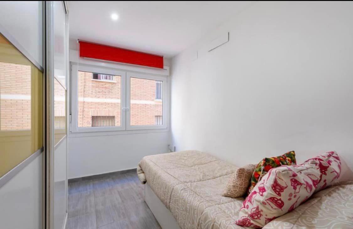 Vialia Apartamentos Suites Málaga Dış mekan fotoğraf